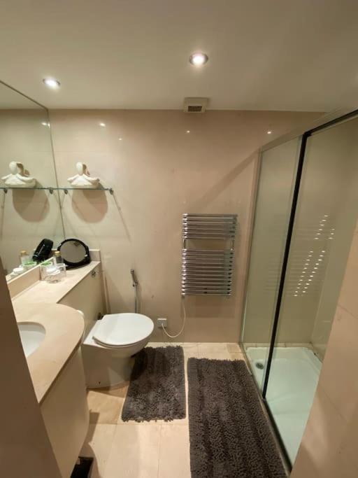 Spacious Flat In The Most Desirable Area Of London Londres Exterior foto